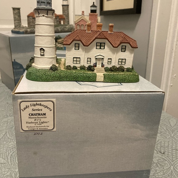 Harbor Lights Lady Lightkeepers Series of Five Lighthouses - Picture 5 of 17